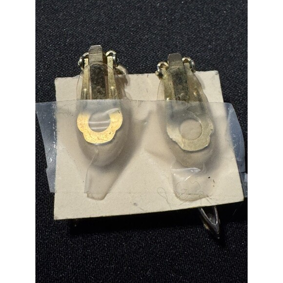 Vintage A/B Crystal Clip On Earrings - Picture 6 of 6